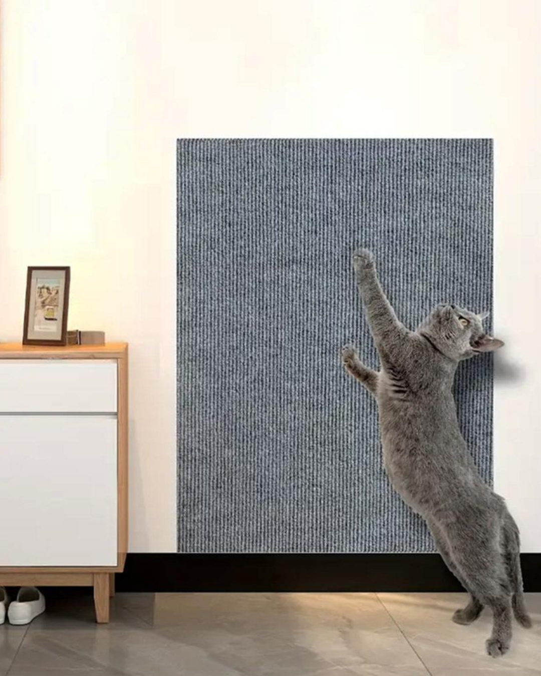 Protecție autoadezivă anti-zgârieturi pentru mobilă